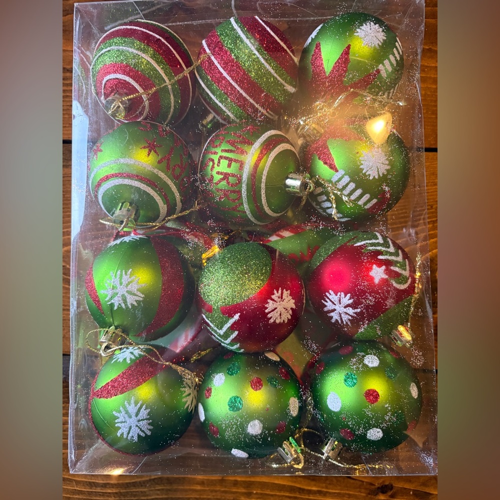 Red & Green Glitter Holiday Ornament Ball Set